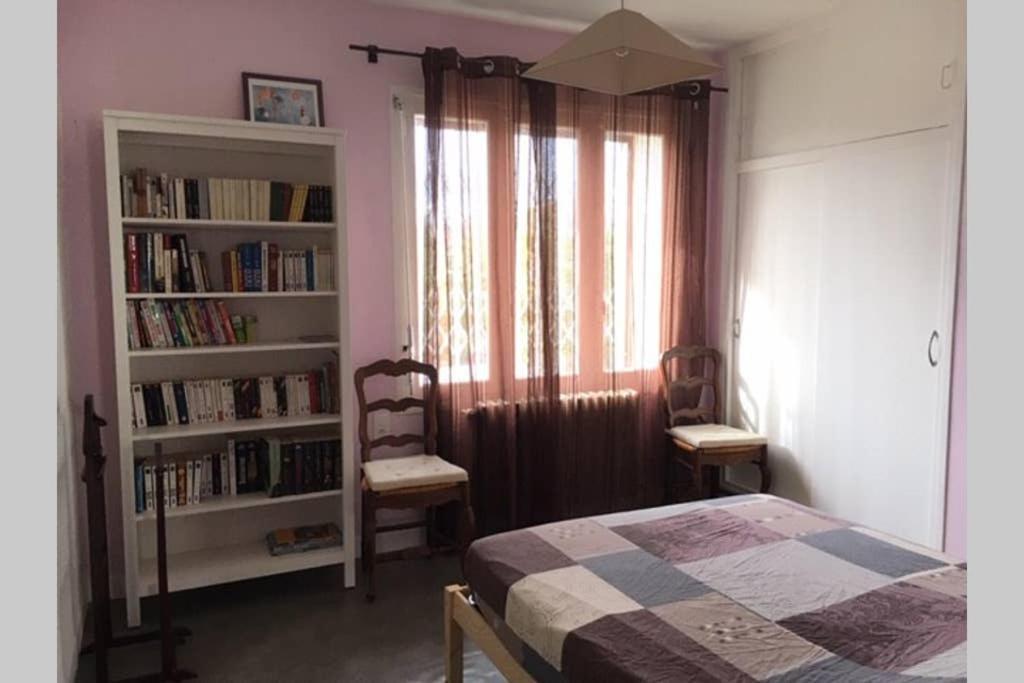 Maison Familiale A Nimes Luaran gambar