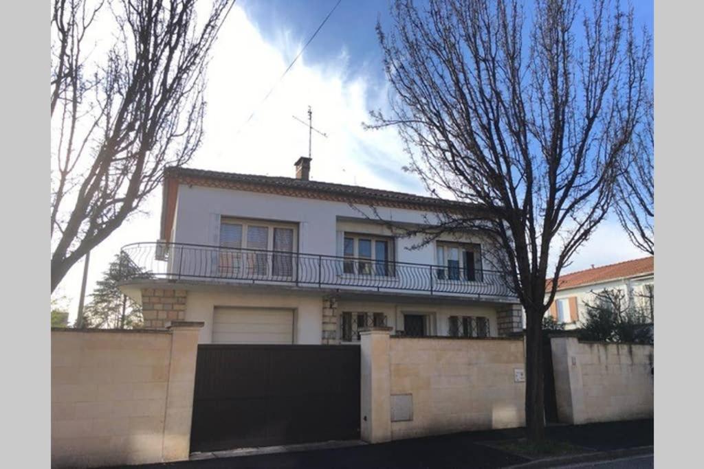 Maison Familiale A Nimes Luaran gambar