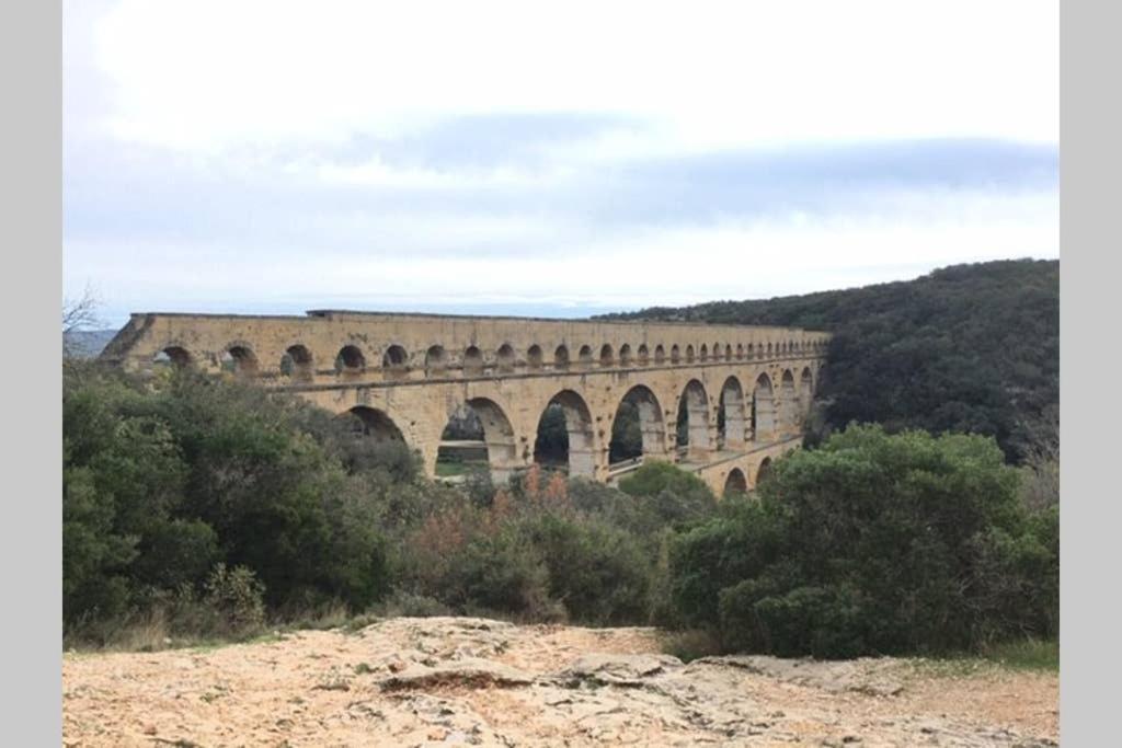 Maison Familiale A Nimes Luaran gambar